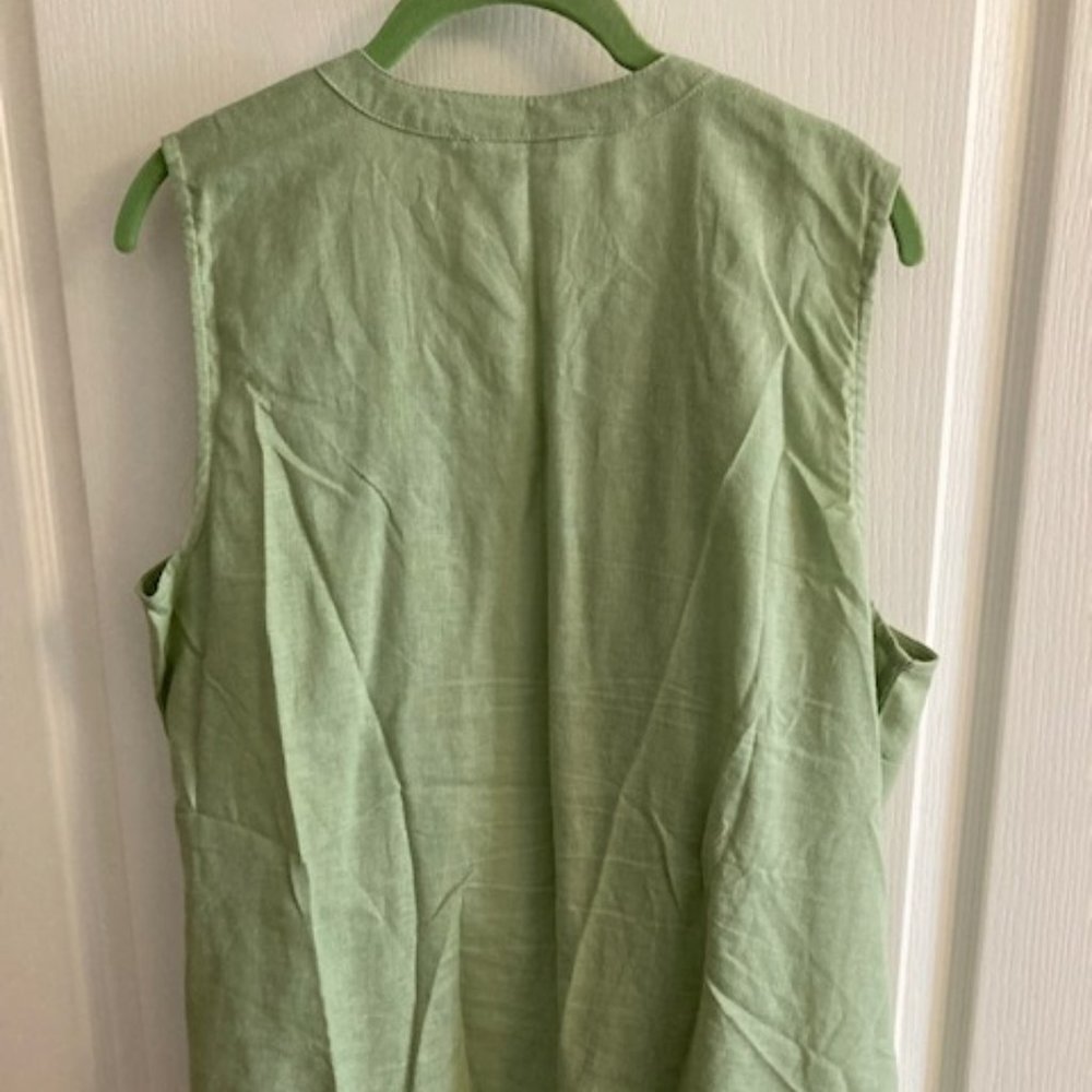 vest - Picture 3 of 5